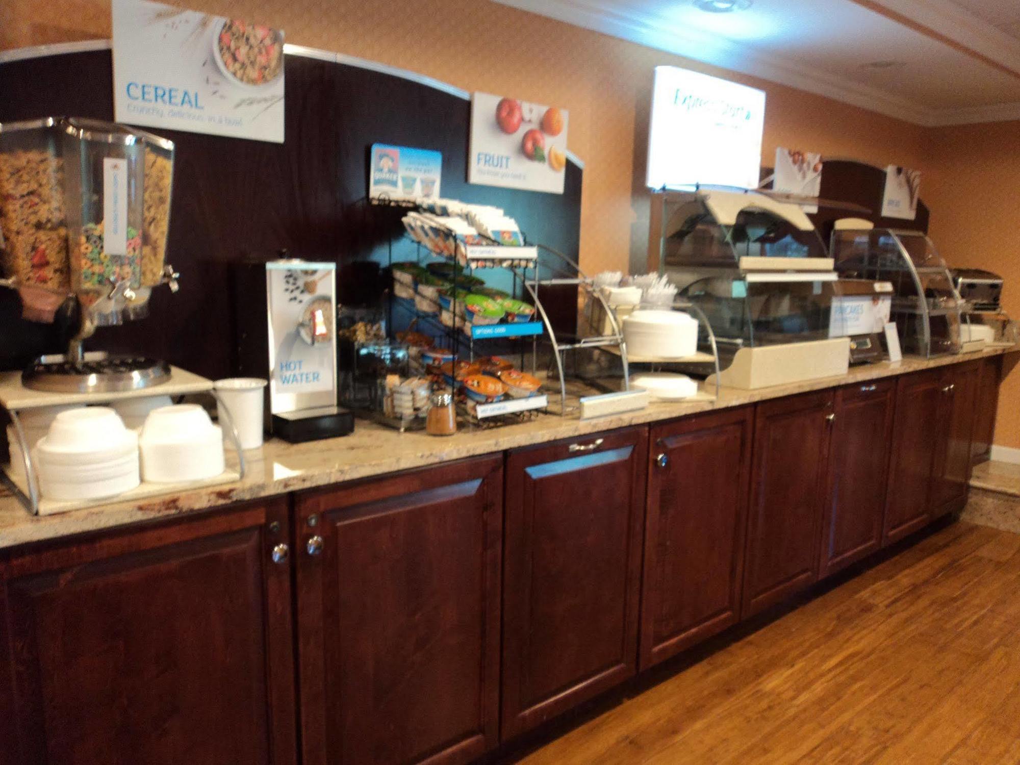 Holiday Inn Express Harrisburg Sw - Mechanicsburg By Ihg Exteriör bild